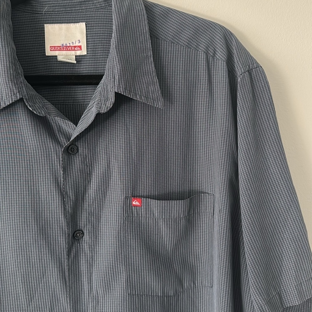 Quicksilver Surfer Gray Checkered Short Sleeve Button up Shirt Size XL